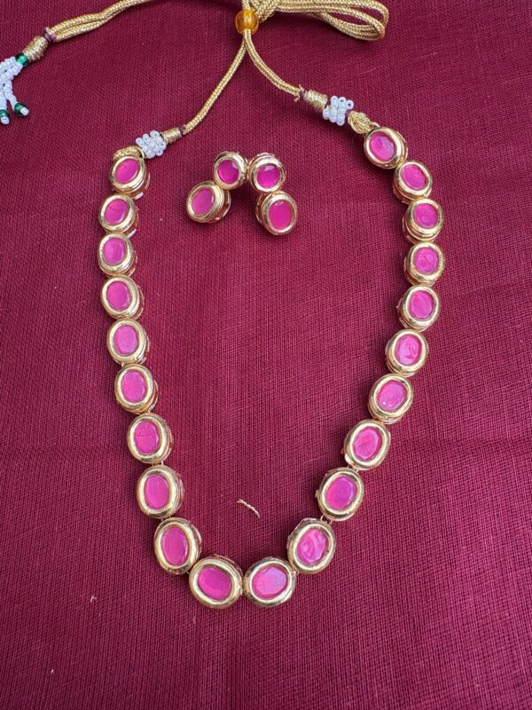 Gold Finish Kundan Choker Necklace Set with Earrings