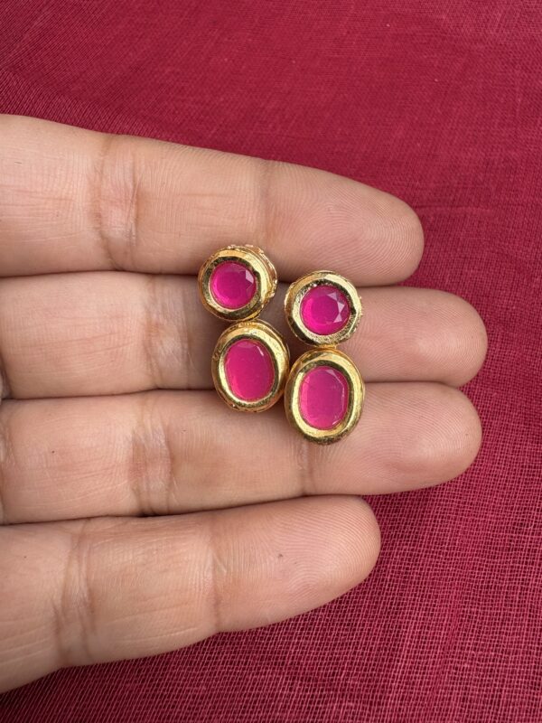 Gold Finish Kundan Choker Necklace Set with Earrings