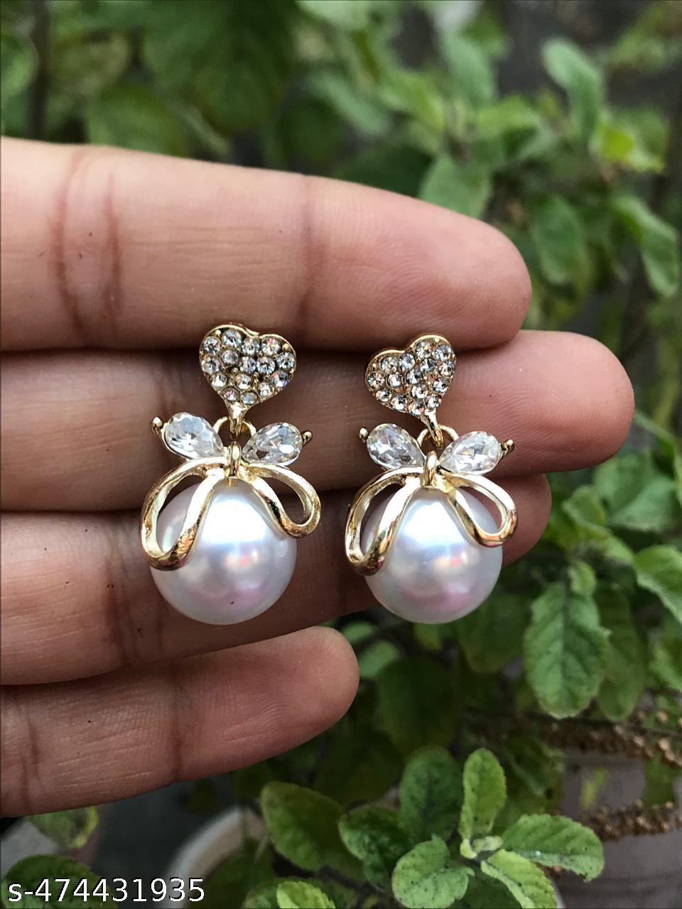 Pearl white Earrings and Studs